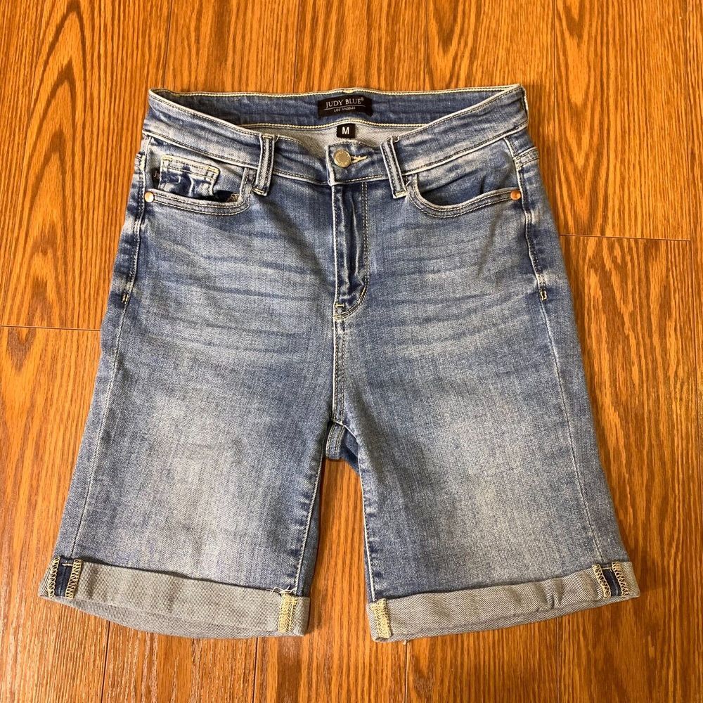 Judy Blue Womens Medium‎ High Rise Cuffed Bermuda Shorts